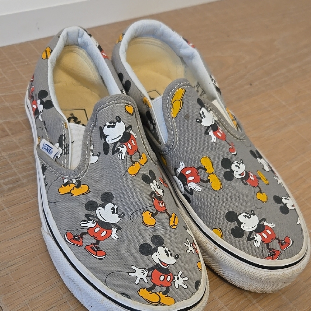 Vans DISNEY MICKEY MOUSE Kids Grey Slip On Sneakers Size 5.5